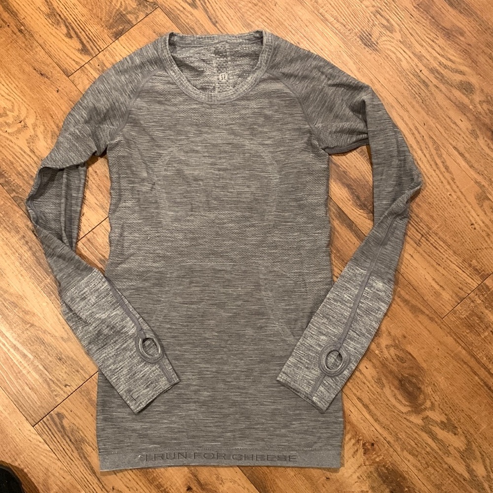 Lululemon top sz small